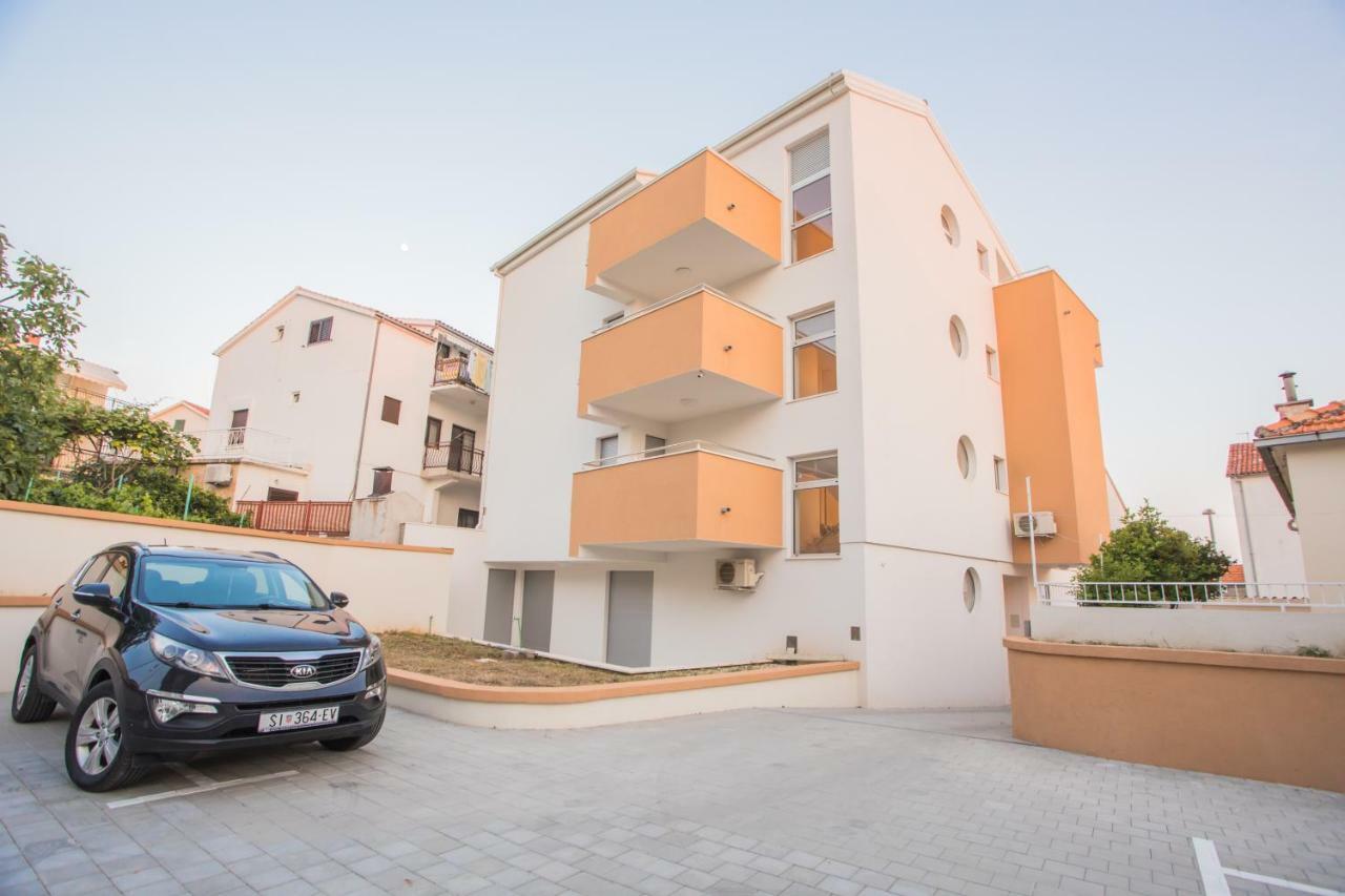 Apartment Luni Primosten Luaran gambar